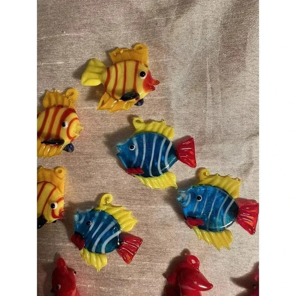 LOT Of 17 Vintage Mini Hand Blown Glass Art Fish And Seahorse Figurines 1” - Picture 6 of 9